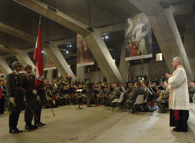 Bildgröße auf die Monitorauflösung (640x480 px) optimiert