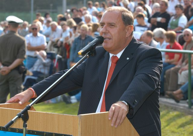 Bildgröße auf die Monitorauflösung (640x480 px) optimiert