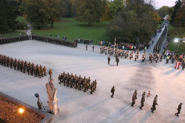 Bildgr&ouml;&szlig;e auf die Monitoraufl&ouml;sung (640x480 px) optimiert