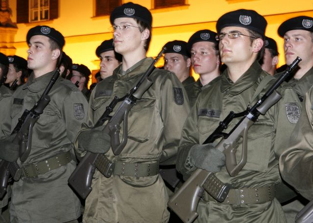 Bildgröße auf die Monitorauflösung (640x480 px) optimiert