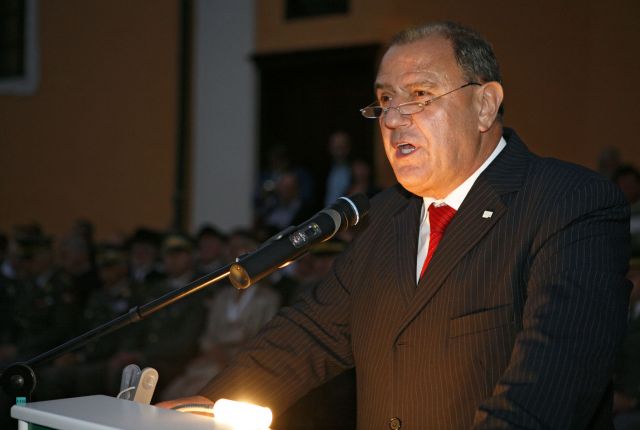 Bildgröße auf die Monitorauflösung (640x480 px) optimiert