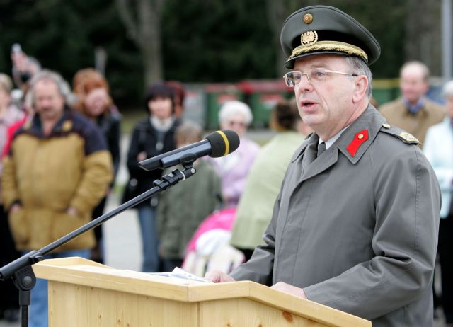 Bildgröße auf die Monitorauflösung (640x480 px) optimiert