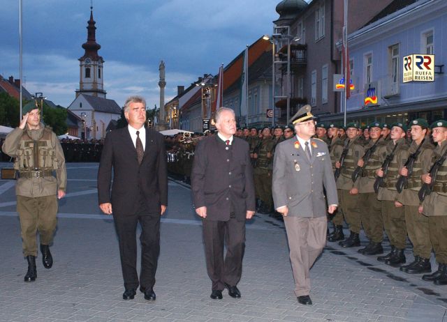 Bildgröße auf die Monitorauflösung (640x480 px) optimiert