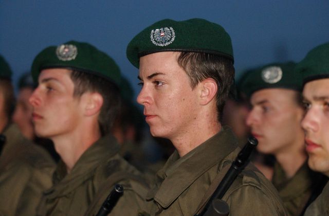 Bildgr&ouml;&szlig;e auf die Monitoraufl&ouml;sung (640x480 px) optimiert