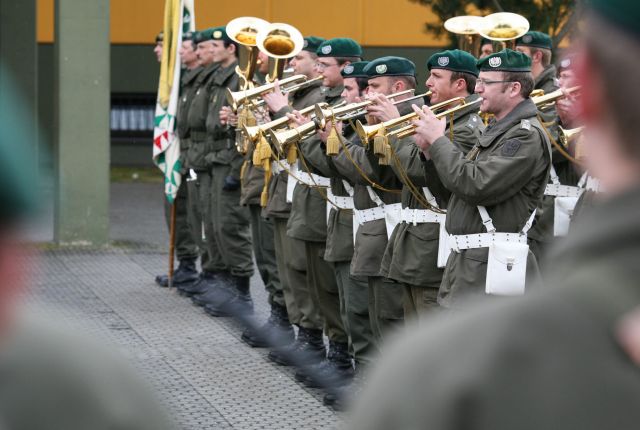 Bildgröße auf die Monitorauflösung (640x480 px) optimiert