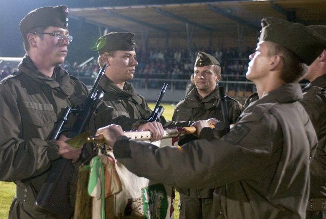 Bildname: ang_thoerl_035.jpg, momentane Bildgröße: 640x430 px Bildgröße auf die Monitorauflösung (640x480 px) optimiert