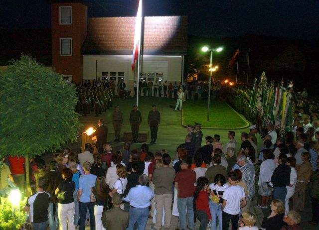 Bildgröße auf die Monitorauflösung (640x480 px) optimiert