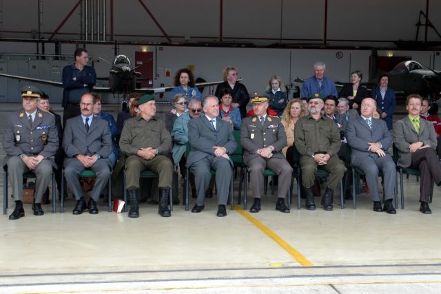 Bildname: angelobung_zeltweg_inet_08.jpg, momentane Bildgröße: 640x427 px Bildgröße auf die Monitorauflösung (640x480 px) optimiert