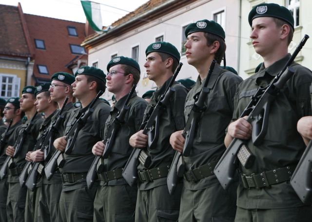 Bildgröße auf die Monitorauflösung (640x480 px) optimiert