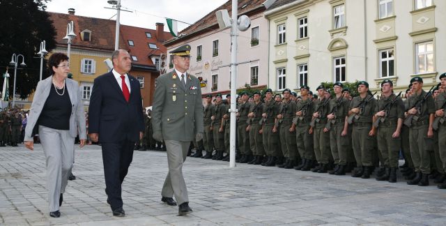 Bildgröße auf die Monitorauflösung (640x480 px) optimiert