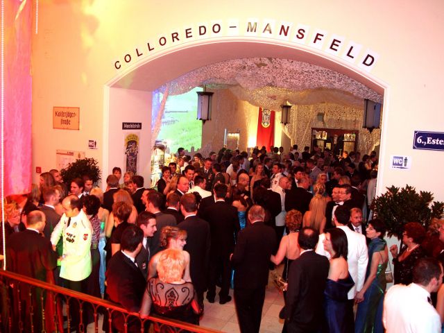 Bildgröße auf die Monitorauflösung (640x480 px) optimiert