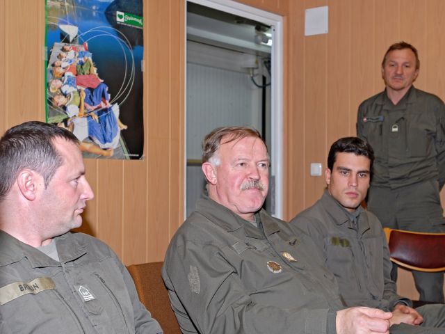 Bildgröße auf die Monitorauflösung (640x480 px) optimiert