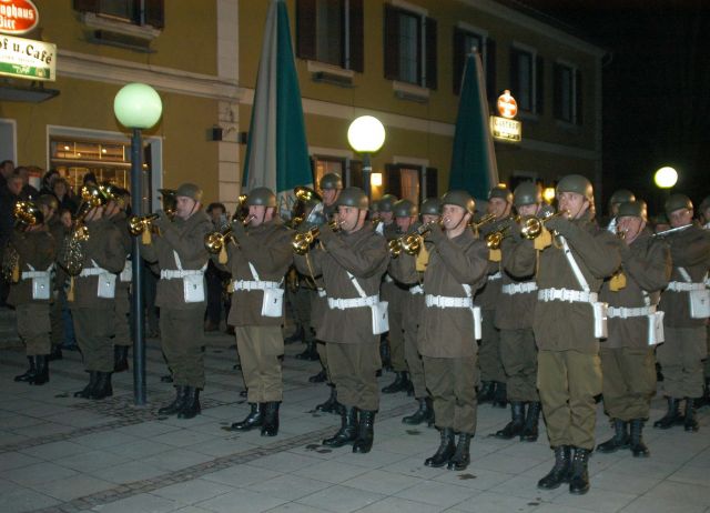 Bildgröße auf die Monitorauflösung (640x480 px) optimiert