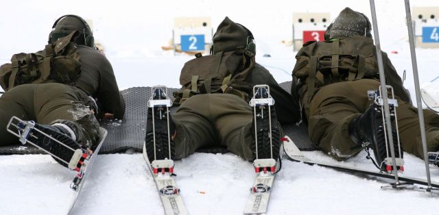 Bildname: bmschi05_patr_o_unbekannt_3.jpg, momentane Bildgröße: 640x314 px Bildgröße auf die Monitorauflösung (640x480 px) optimiert