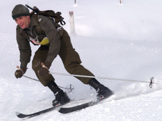 Bildname: bmschi05_patr_p_009.jpg, momentane Bildgröße: 640x479 px Bildgröße auf die Monitorauflösung (640x480 px) optimiert