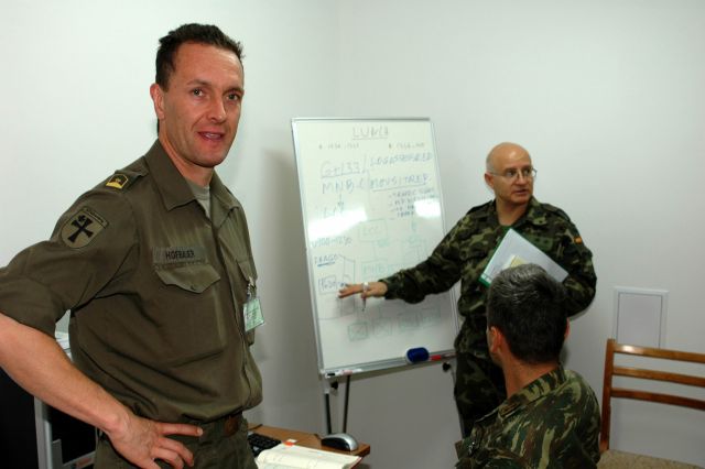 Bildgröße auf die Monitorauflösung (640x480 px) optimiert