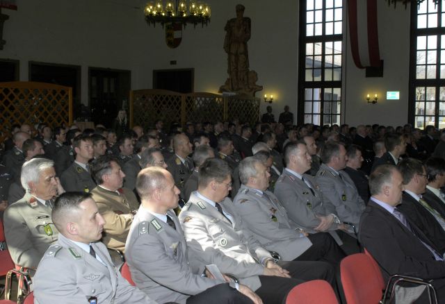 Bildgröße auf die Monitorauflösung (640x480 px) optimiert