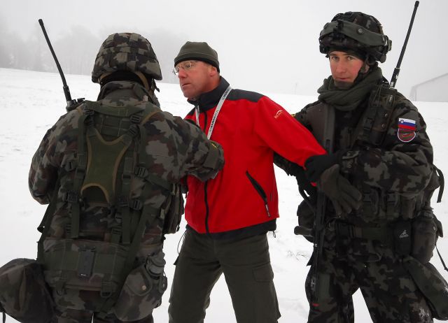 Bildname: bundesheer_filzwieser_dsc5037.jpg, momentane Bildgröße: 640x462 px Bildgröße auf die Monitorauflösung (640x480 px) optimiert