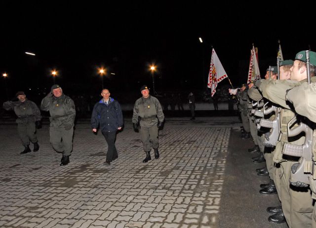 Bildname: bundesheer_filzwieser_dsc7198.jpg, momentane Bildgröße: 640x462 px Bildgröße auf die Monitorauflösung (640x480 px) optimiert