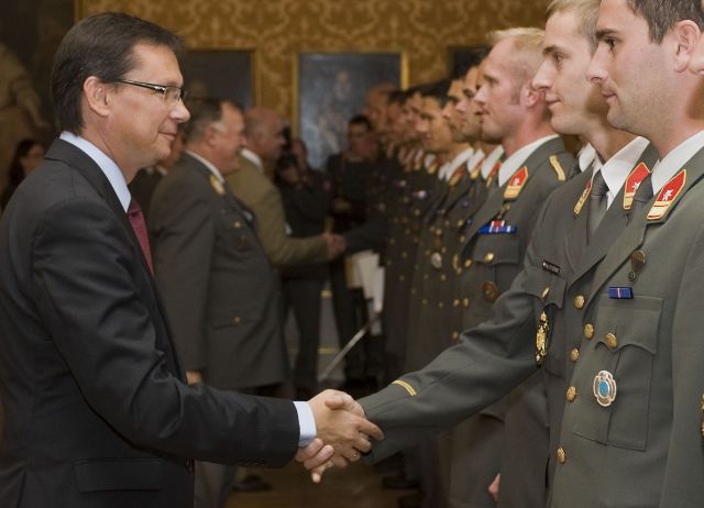 Bildgröße auf die Monitorauflösung (640x480 px) optimiert