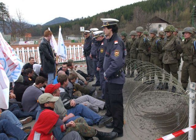 Bildname: demo09.jpg, momentane Bildgröße: 640x457 px Bildgröße auf die Monitorauflösung (640x480 px) optimiert