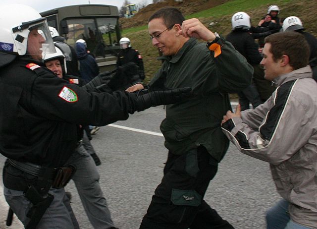 Bildname: demo16.jpg, momentane Bildgröße: 640x462 px Bildgröße auf die Monitorauflösung (640x480 px) optimiert