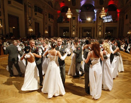 Bildgröße auf die Monitorauflösung (640x480 px) optimiert