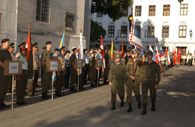 Bildgr&ouml;&szlig;e auf die Monitoraufl&ouml;sung (640x480 px) optimiert