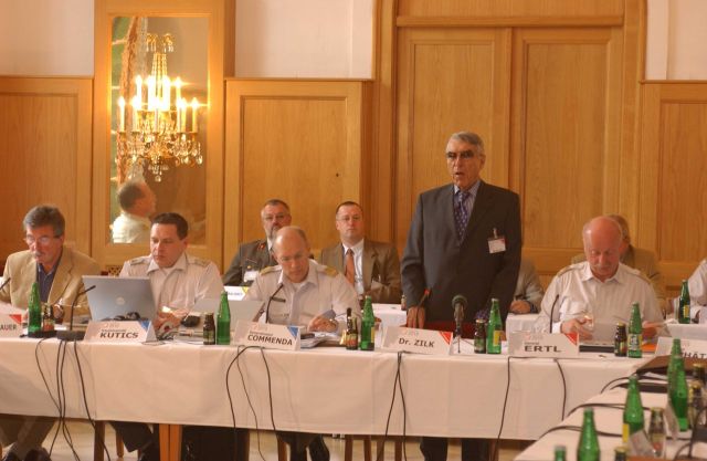 Bildgröße auf die Monitorauflösung (640x480 px) optimiert