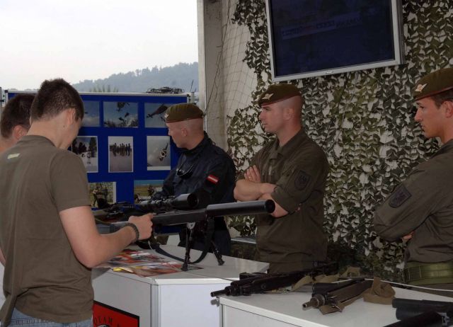 Bildgröße auf die Monitorauflösung (640x480 px) optimiert