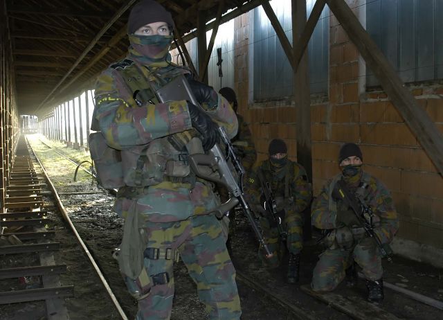 Bildname: dsc_0081.jpg, momentane Bildgröße: 640x462 px Bildgröße auf die Monitorauflösung (640x480 px) optimiert