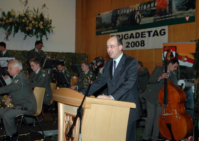 Bildgröße auf die Monitorauflösung (640x480 px) optimiert