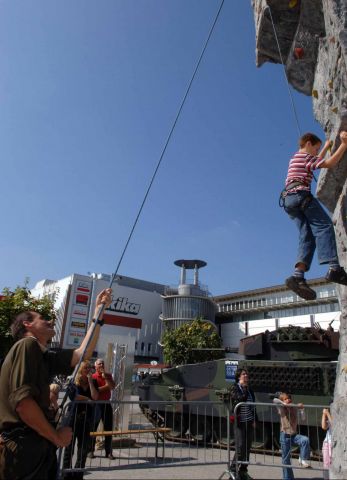 Bildgröße auf die Monitorauflösung (640x480 px) optimiert