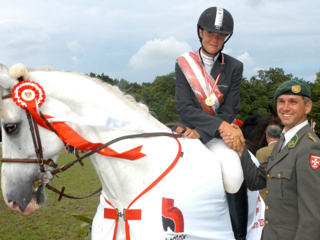 Bildgröße auf die Monitorauflösung (640x480 px) optimiert