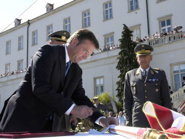 Bildgröße auf die Monitorauflösung (640x480 px) optimiert