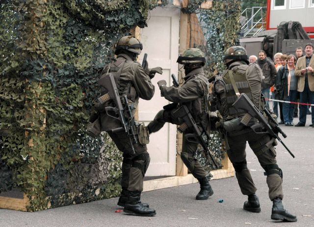 Bildgröße auf die Monitorauflösung (640x480 px) optimiert