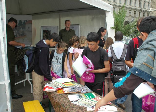 Bildgr&ouml;&szlig;e auf die Monitoraufl&ouml;sung (640x480 px) optimiert