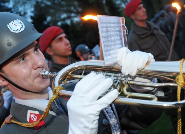 Bildgröße auf die Monitorauflösung (640x480 px) optimiert