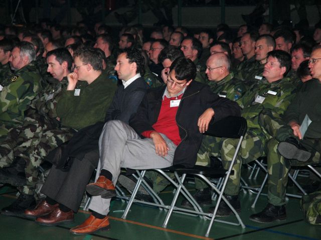 Bildgröße auf die Monitorauflösung (640x480 px) optimiert