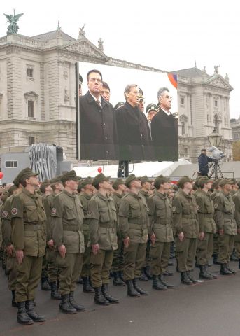 Bildgröße auf die Monitorauflösung (640x480 px) optimiert