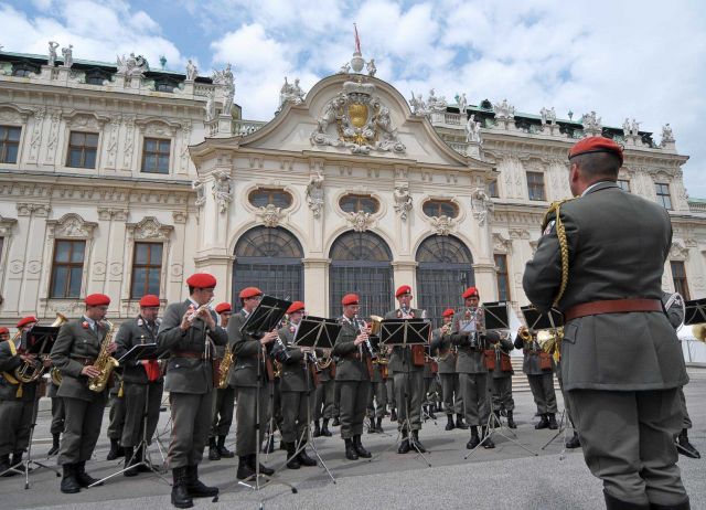 Bildgröße auf die Monitorauflösung (640x480 px) optimiert