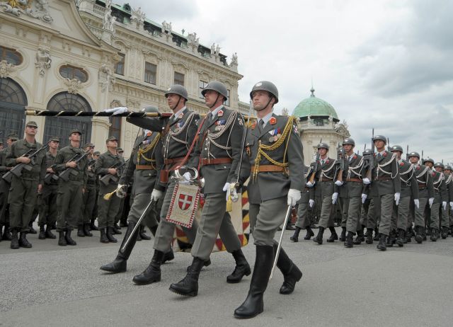 Bildgröße auf die Monitorauflösung (640x480 px) optimiert