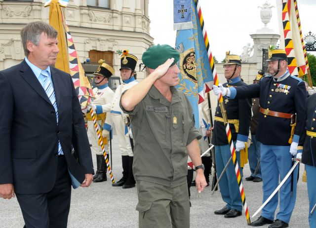 Bildgröße auf die Monitorauflösung (640x480 px) optimiert