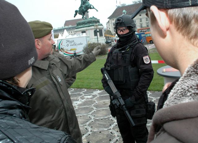 Bildgr&ouml;&szlig;e auf die Monitoraufl&ouml;sung (640x480 px) optimiert