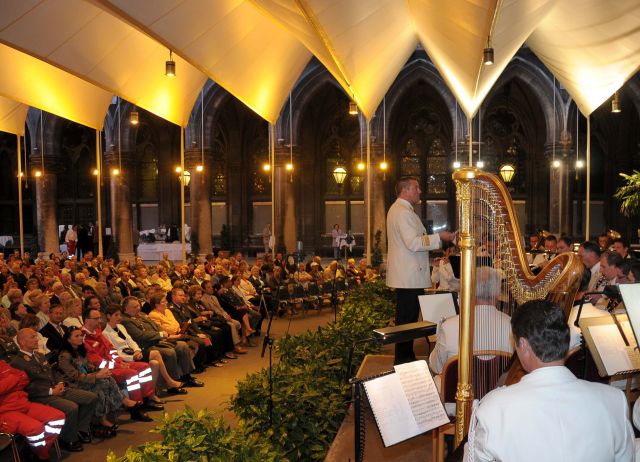 Bildgröße auf die Monitorauflösung (640x480 px) optimiert