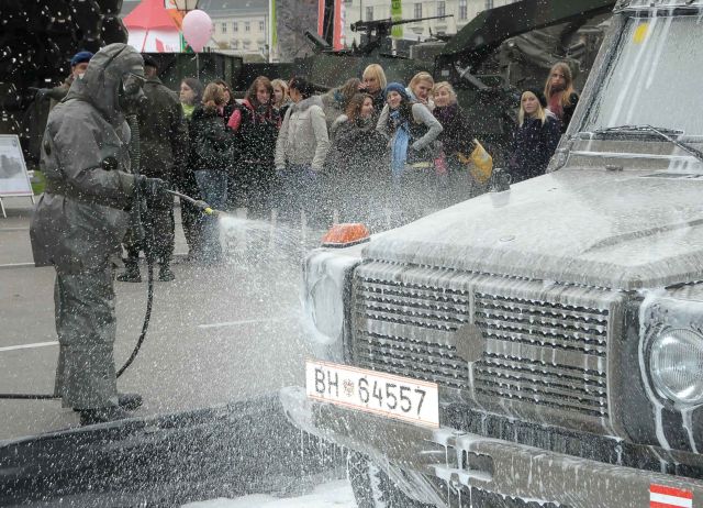 Bildgröße auf die Monitorauflösung (640x480 px) optimiert