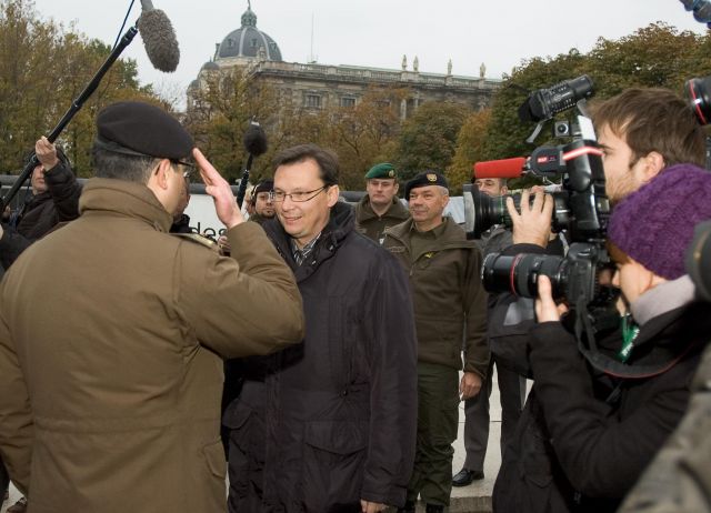 Bildgröße auf die Monitorauflösung (640x480 px) optimiert