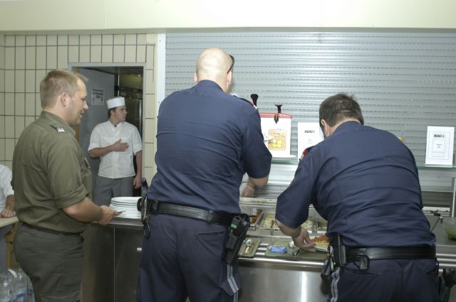 Bildgröße auf die Monitorauflösung (640x480 px) optimiert