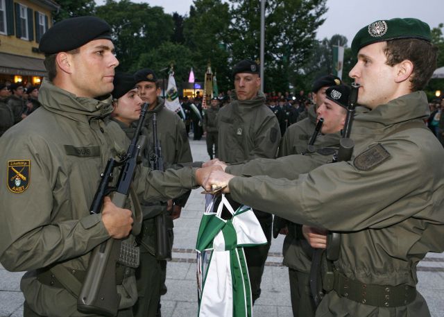 Bildgröße auf die Monitorauflösung (640x480 px) optimiert