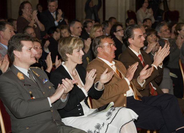 Bildgröße auf die Monitorauflösung (640x480 px) optimiert